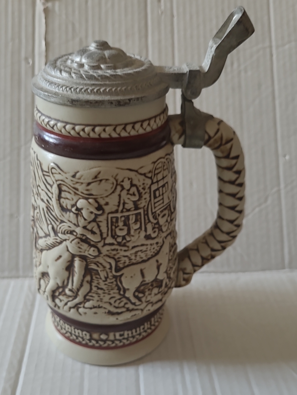 Avon Beer Stein Cattle Drive Stagecoach Roping Chuck Wagon 1981 Brazil C 25151